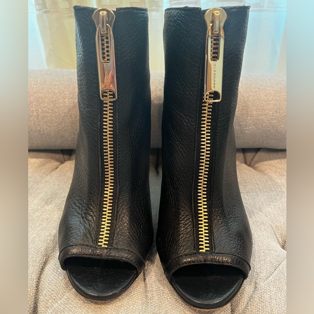 Authentic Burberry Brooksmead Leather Peep Toe Booties